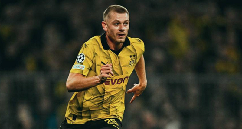ryerson-lot-tam-ngam-arsenal-sau-mua-giai-bung-no-tai-dortmund